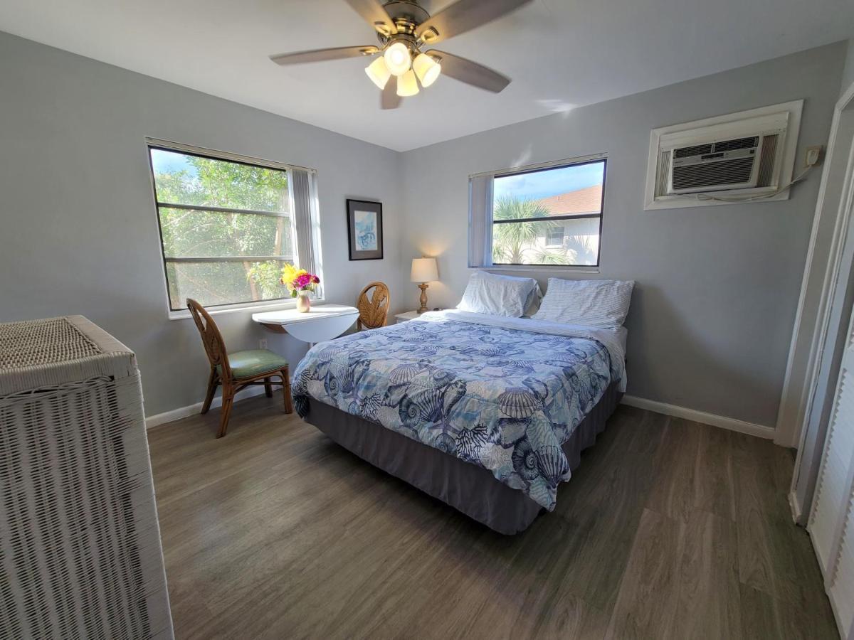 קייפ קורל Hideaway Waterfront Resort מראה חיצוני תמונה